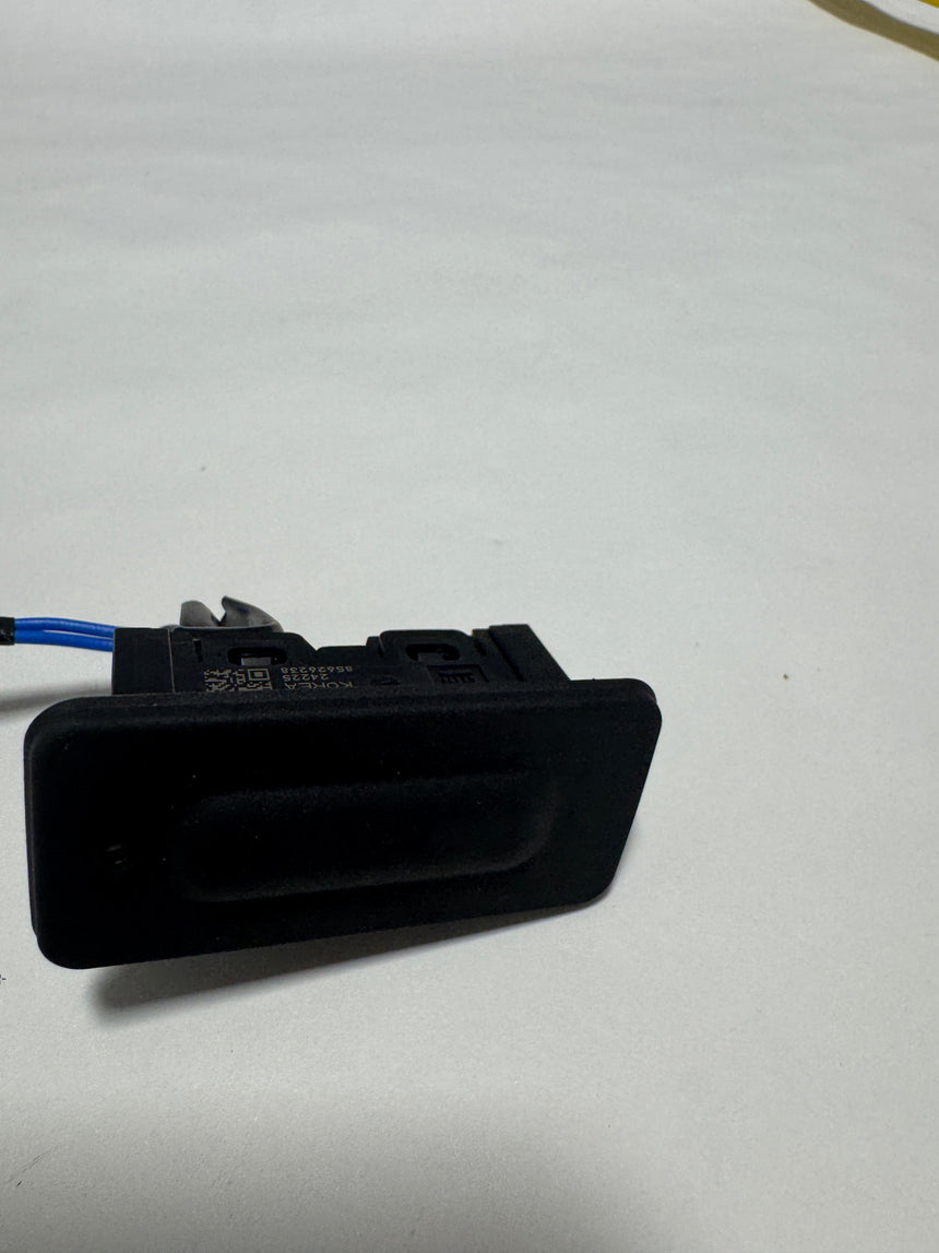 2019-2025 Silverado Sierra Upper Tailgate Release Switch QK2 Blue Wire Version OEM