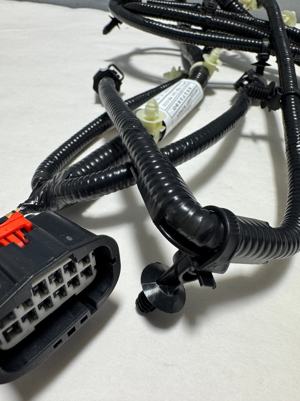 68421714AA 2019 Chrysler Pacifica Front Bumper Fascia Wiring OEM