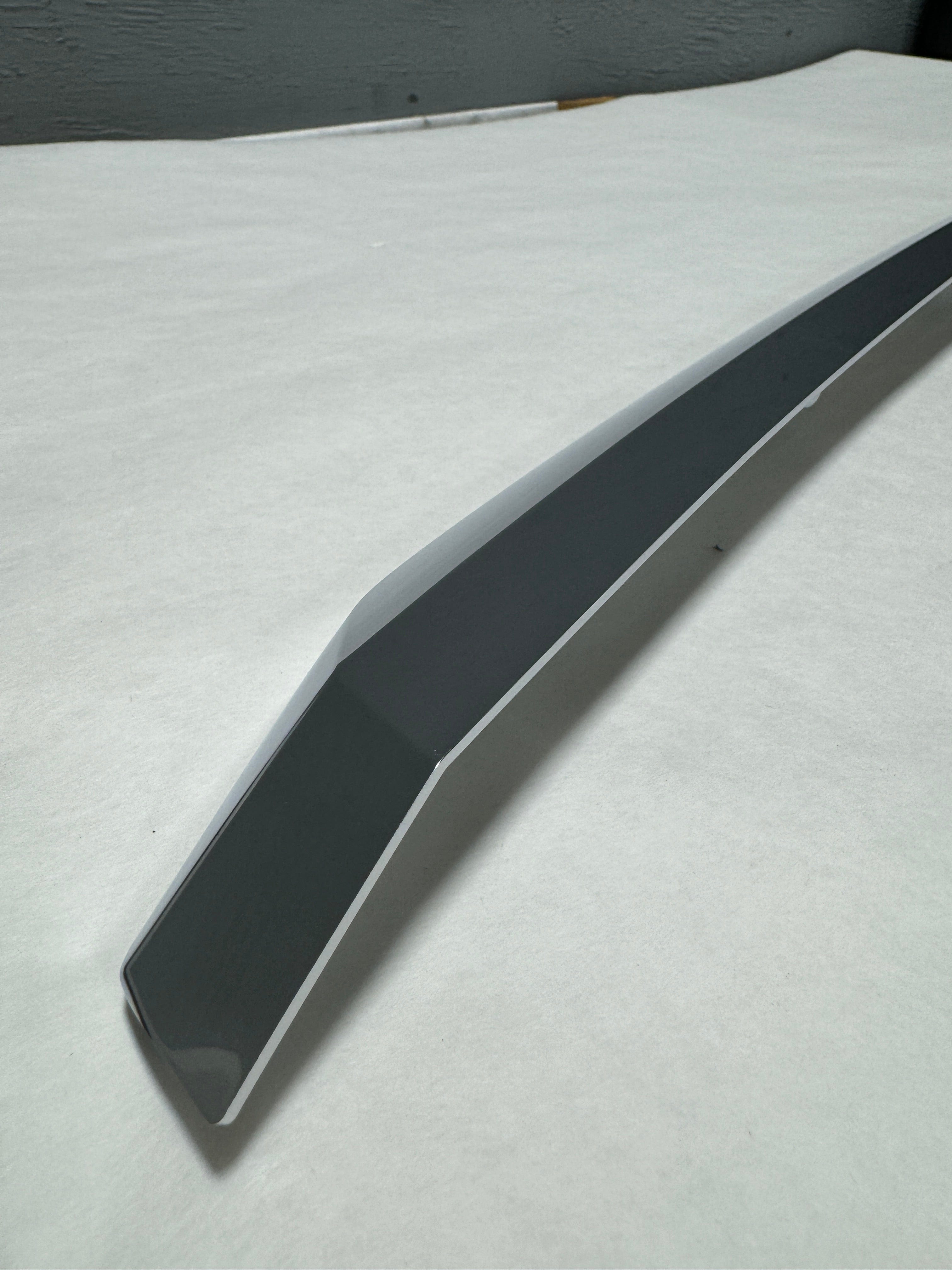 2020-2022 Cadillac XT6 Silver Front Grille Upper Filler Molding