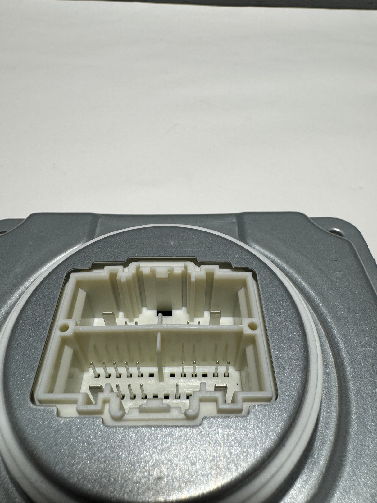 JX7Z-13C788-L 2020-2022 Ford F-250 F-350  (1) Head Lamp Light Ballast Module