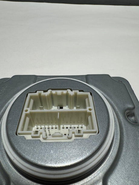 JX7Z-13C788-L 2020-2022 Ford F-250 F-350  (1) Head Lamp Light Ballast Module