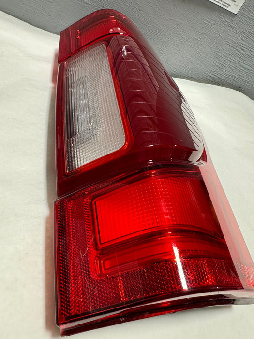 LC3Z-13404-E 2020-2022 Ford F-250 F-350 Passenger Side LED Tail Lamp With Blind Spot Radar OEM