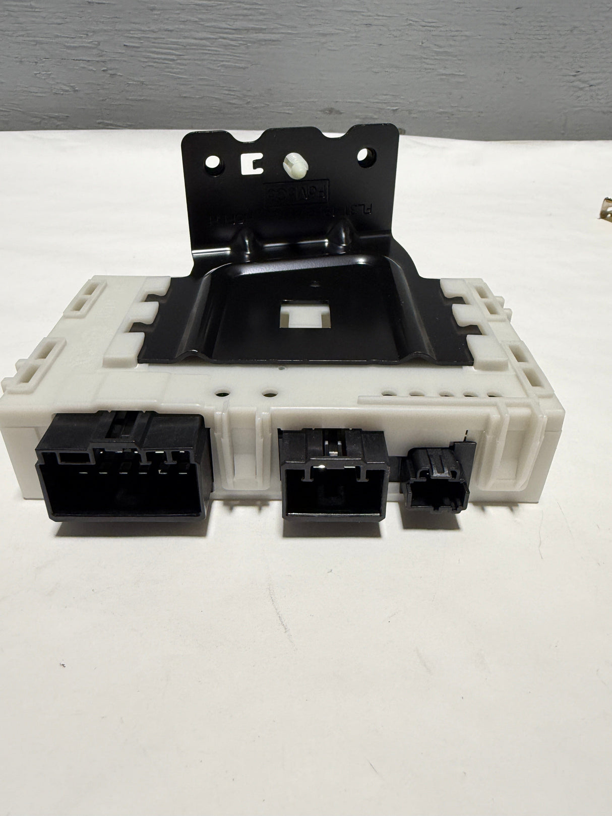 GL3Z-19H332-F 2020-2022 Ford F-350 Trailer Brake Control Module For Pro Trailer Pkg Only