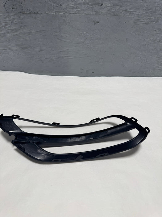 86657-D9500 2020-2022 Kia Sportage Driver Side Rear Bumper Reverse Light Lamp Bezel Trim OEM