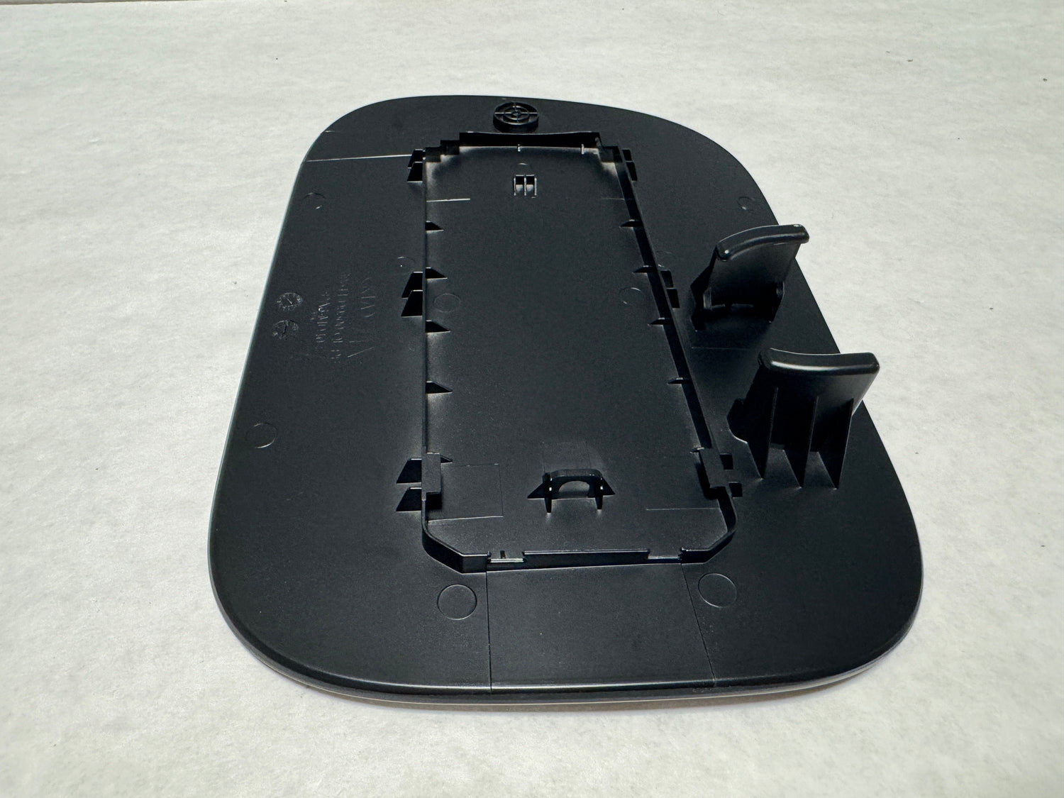 69511-D9500 2020-2022  Kia Sportage Fuel Door OEM - Unpainted