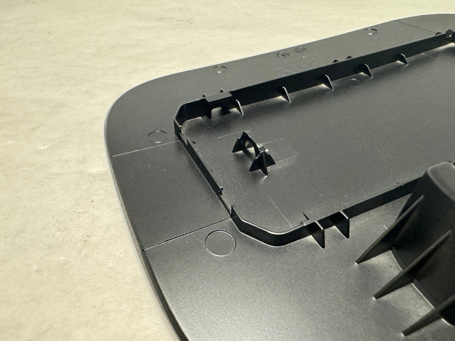 69511-D9500 2020-2022  Kia Sportage Fuel Door OEM - Unpainted