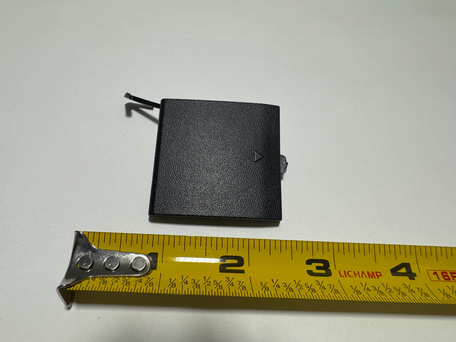 86617-D9500 2020-2022 Kia Sportage Rear Tow Eye Cap Hook Cover OEM