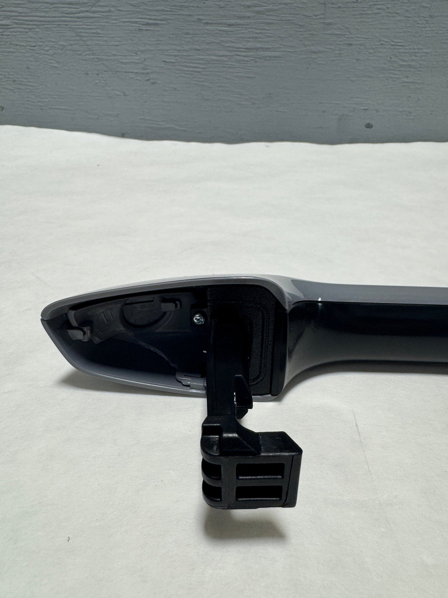 82651-S9700 2020-2022 Kia Telluride Driver Front Door Exterior Handle With Button - Unpainted