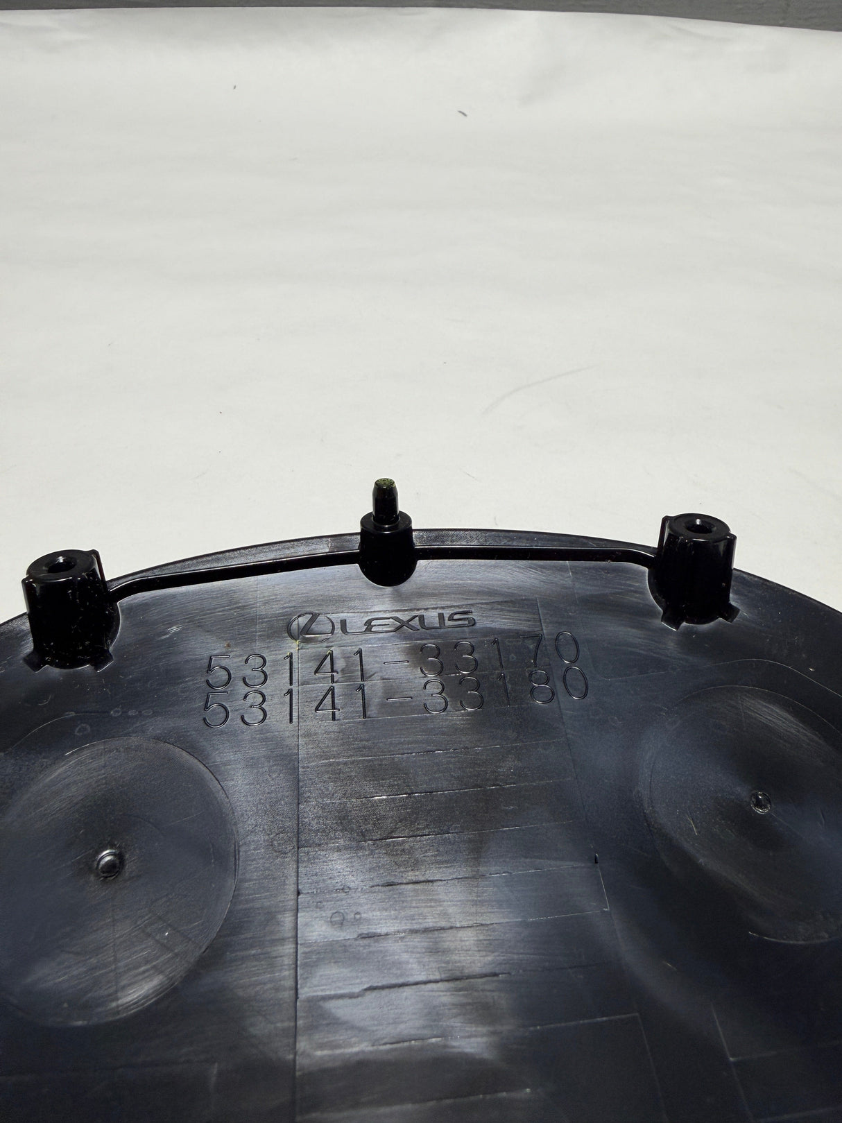 CL-1025-53141-33170-D3 2020-2022 Lexus RX350 Non Hybrid New Grille Emblem 53141-33170 OEM