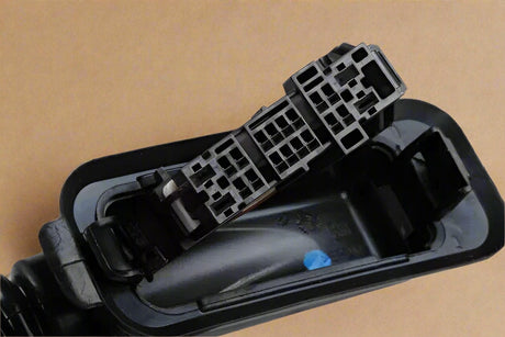 85112771 2020-2022 Silverado Sierra 1500 Crew Cab Rear Passenger Side Door Wiring For Passive Entry Only