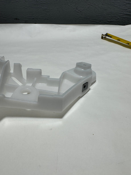 RC50-42768140-B11 2020-2023 Buick Encore GX Driver Side Front Bumper Guide Bracket Not For Sport Touring