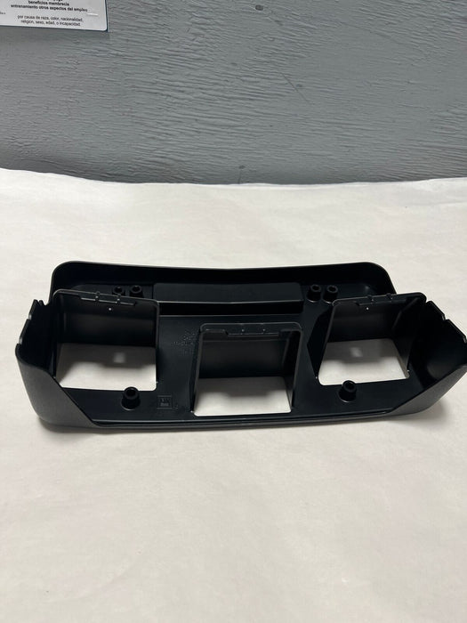 84186106-C3 2020-2023 Chevrolet Silverado 2500 Front License Plate Bracket - No Hardware