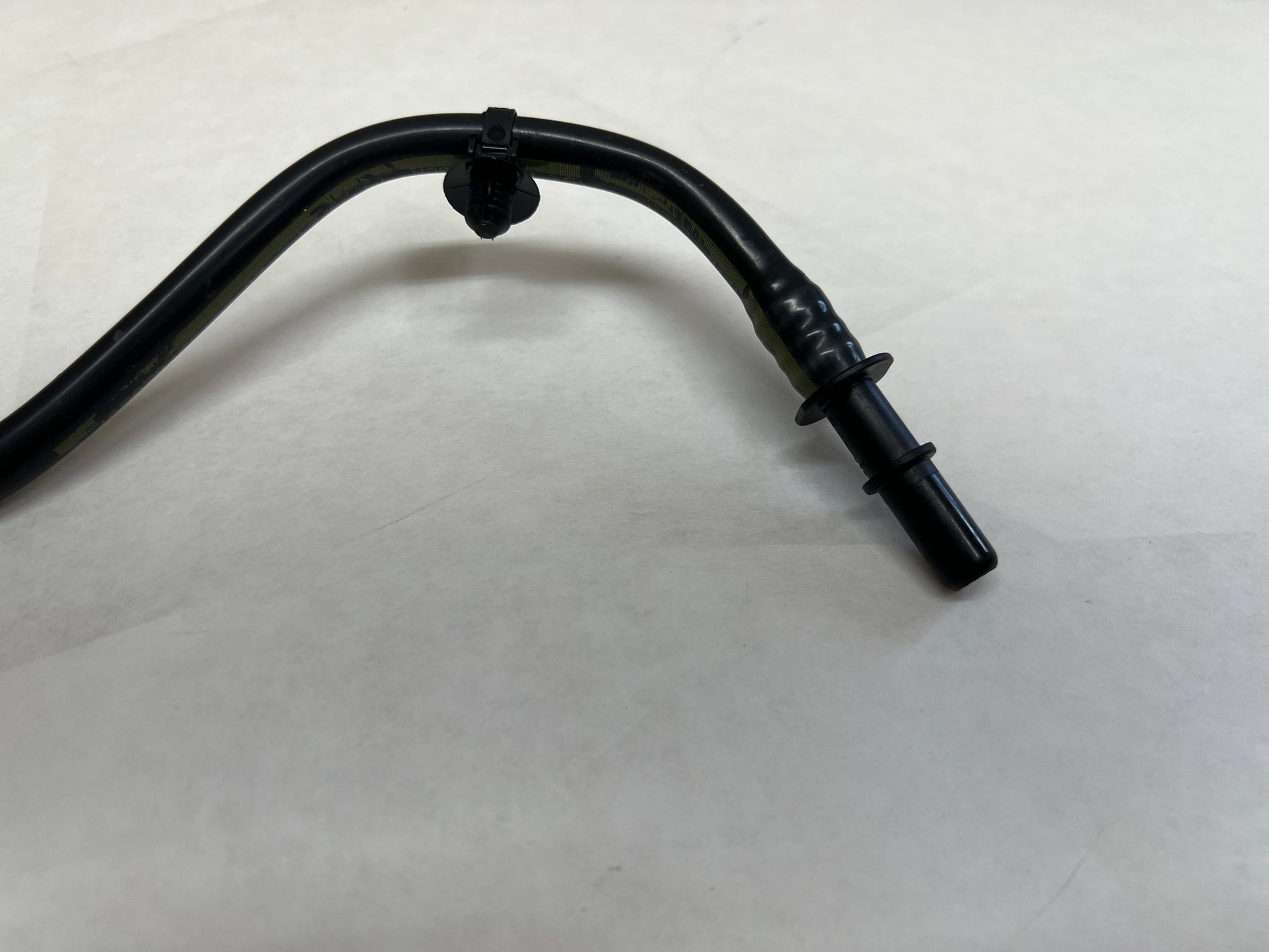 CL-0723-L1MZ-9D289-B-D22 2020-2023 Ford Explorer 3.3 Hybrid PCV Valve Vapor Separator Hose L1MZ-9D289-B