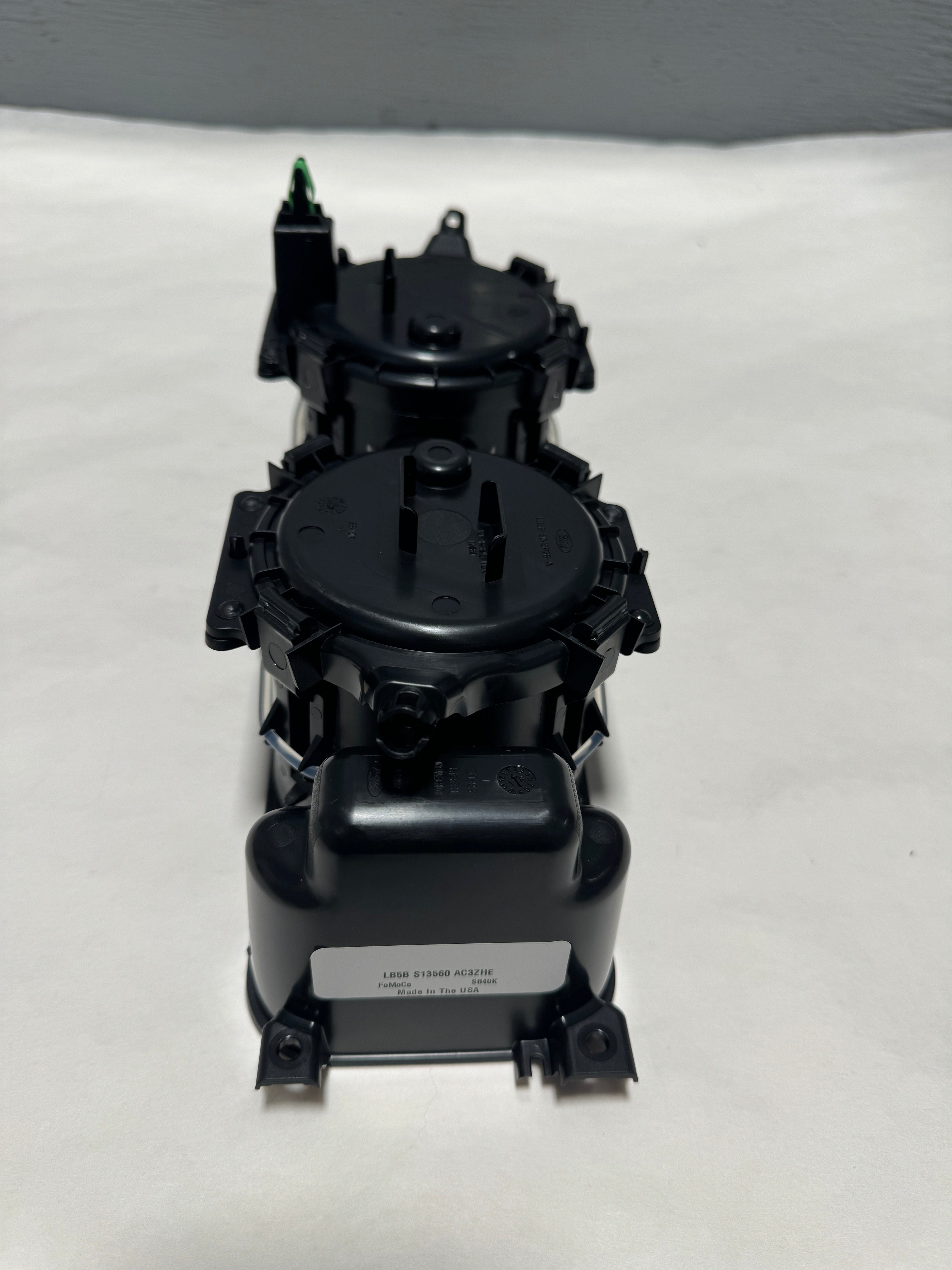 2020-2023-ford-explorer-floor-