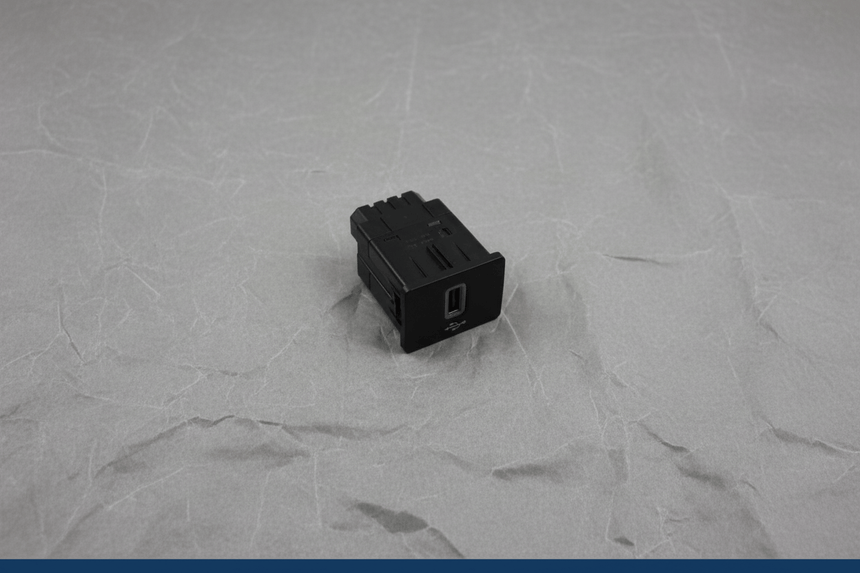 2020-2023 Ford Transit USB Port Interface Module Genuine OEM