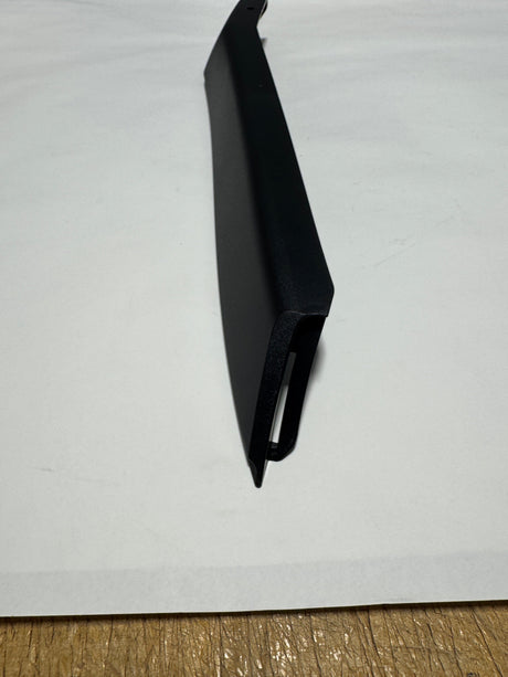 84677782 2020-2023 GMC Acadia Denali Passenger Side Rear Bumper Lower End Molding