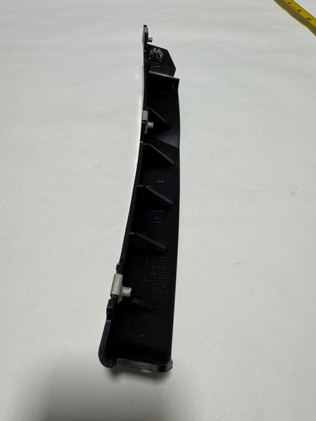 84761964 2020-2023 GMC Acadia Driver Side Front Bumper Lower Bracket OEM