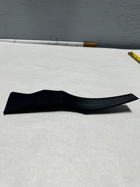 84188444 2020-2023 GMC Acadia Passenger Side Air Inlet Grille Panel Extension OEM