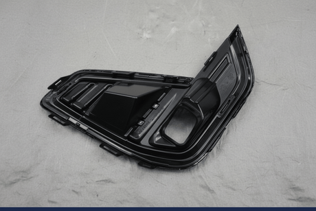 2020-2023 GMC Acadia Passenger Side Fog Lamp Bezel SLE SLT Genuine OEM