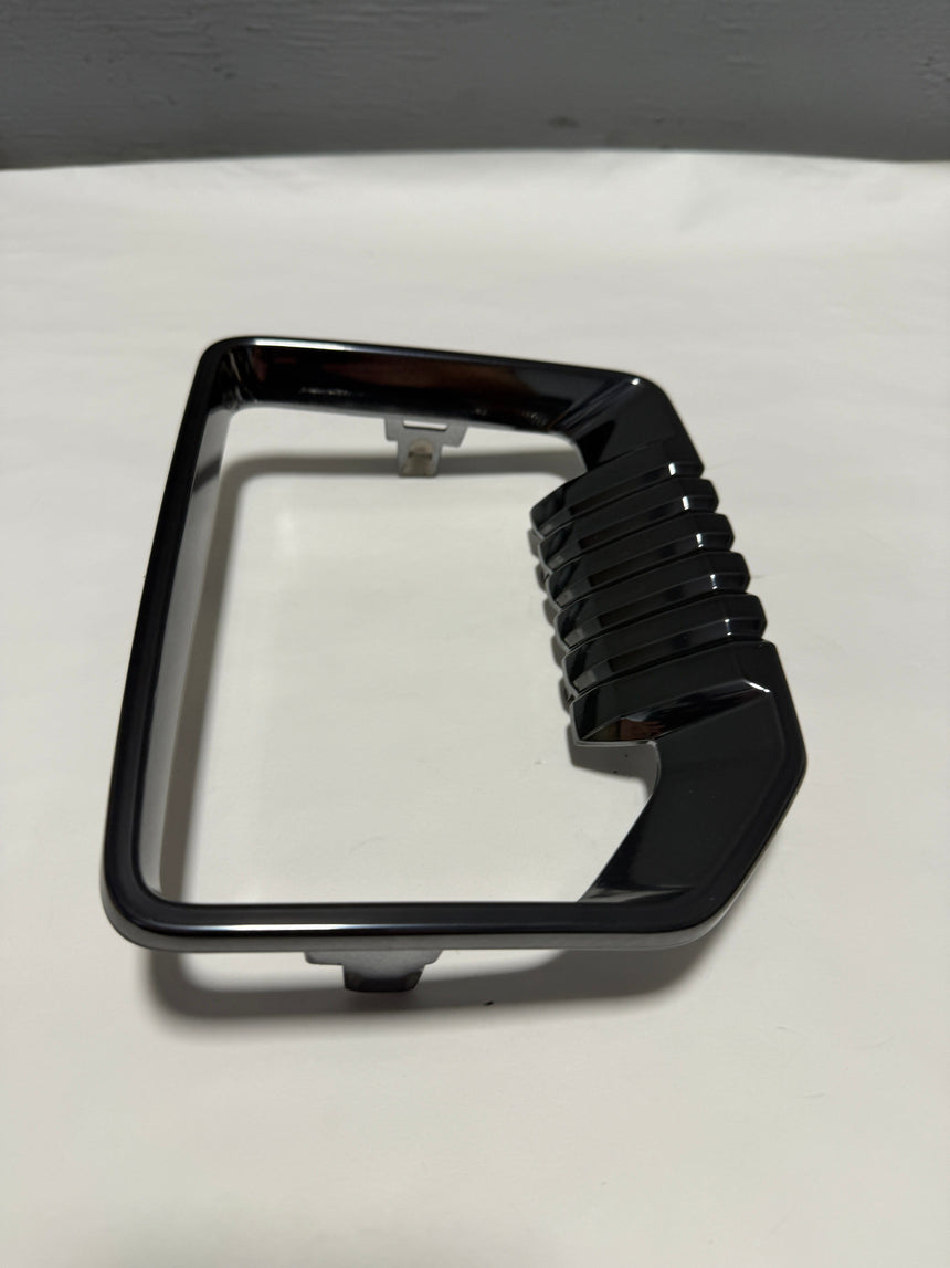 2020-2023 GMC Sierra 2500 3500 AT4 Passenger Side Fog Light Trim Bezel Gloss Black