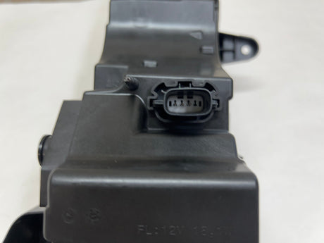 CL-0823-LJ7Z-15200-B-H15 2020-2023 Lincoln Corsair LED Passenger Side Fog Light LJ7Z-15200-B OEM