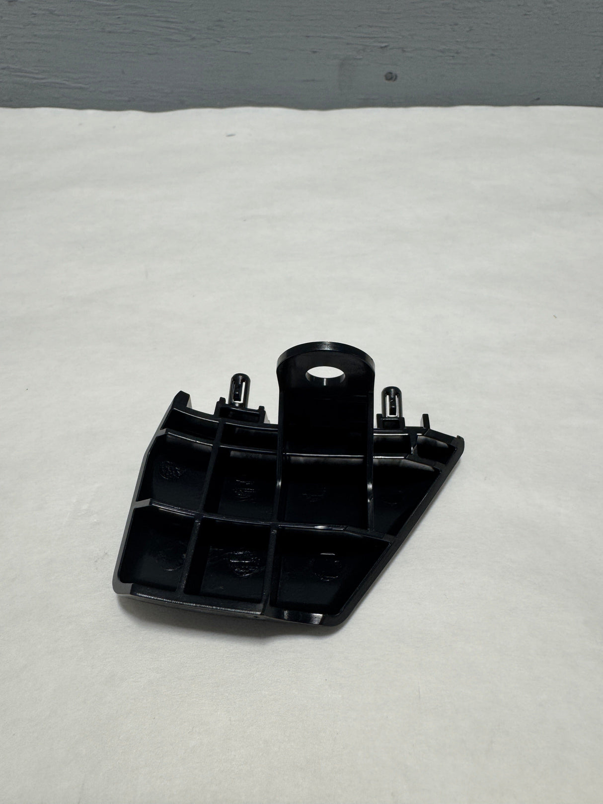 DGH9-50-0T6 2020-2023 Mazda CX-30 Passenger Side Upper Bumper Retainer OEM