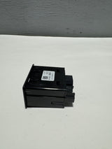 13529869 2020-2023 Silverado Sierra USB Charging Port W/  SD Card Reader Genuine OEM