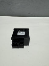 13529869 2020-2023 Silverado Sierra USB Charging Port W/  SD Card Reader Genuine OEM