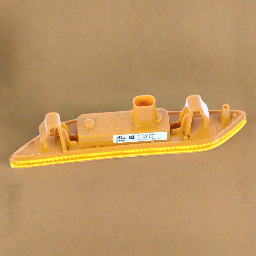 2020-2024 Buick Encore GX Front Driver Side Side Marker Lamp OEM