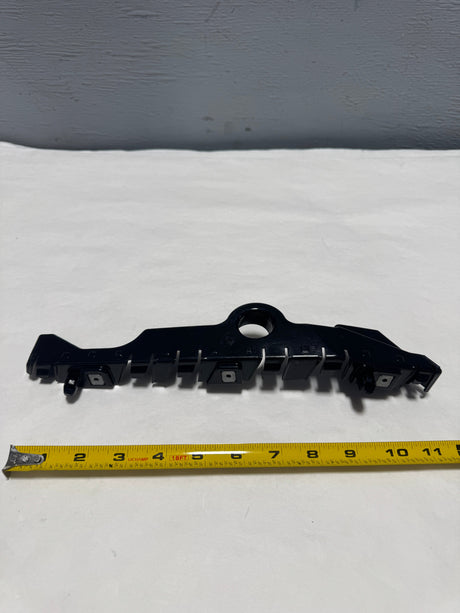 84624944-C2 2020-2024 Chevrolet Silverado Passenger Side Front Bumper Bracket Guide Mount