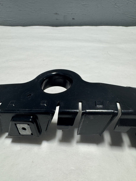 84624944-C2 2020-2024 Chevrolet Silverado Passenger Side Front Bumper Bracket Guide Mount
