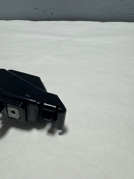 84624944-C2 2020-2024 Chevrolet Silverado Passenger Side Front Bumper Bracket Guide Mount