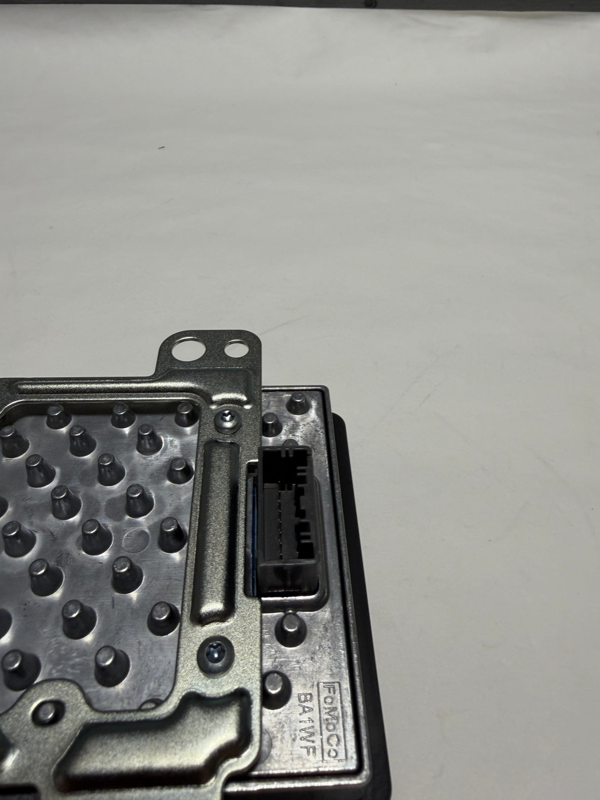 LL1Z-19J235-C 2020-2024 Ford Explorer Wireless Charging Pad Module Genuine OEM New