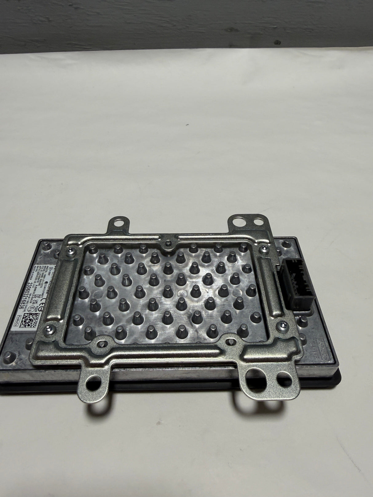 LL1Z-19J235-C 2020-2024 Ford Explorer Wireless Charging Pad Module Genuine OEM New