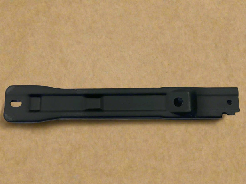 2020-2024 GMC Acadia Front Bumper Center Plastic Brace Bracket Genuine OEM