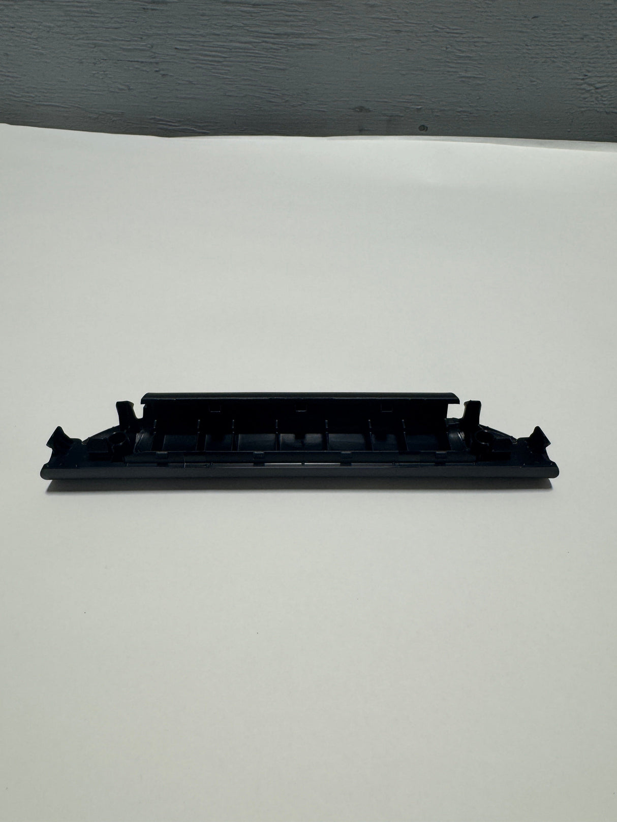 81751-S9000WK 2020-2024 Kia Telluride Rear Tailgate Handle Exterior Trim OEM