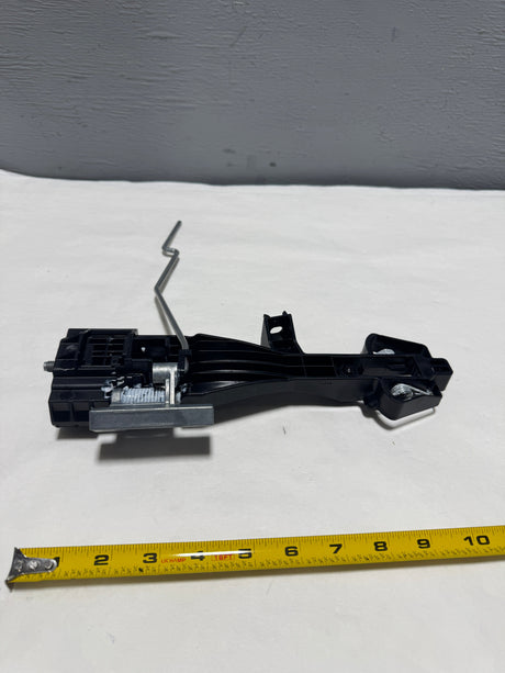 DGH9-58-42XB 2020-2024 Mazda CX-30 Passenger Front Door Handle Base Bracket OEM