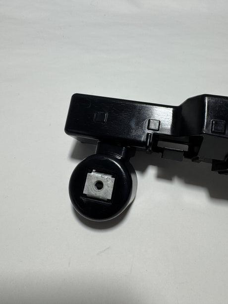 85797921 2020-2024 Silverado 2500 3500 Drivers Side Front Bumper Guide For Non LED Headlights Only