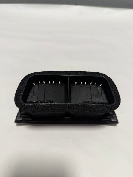 84303636 2020-2025 Chevrolet Blazer Silver Back Of Console Rear Seat Air Vent OEM Genuine