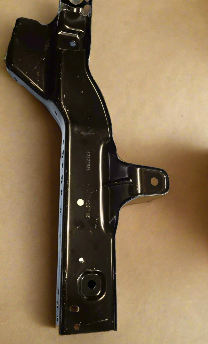 85157651 2020-2025 Chevy Silverado 2500 3500 Driver Side Headlight Bracket Genuine OEM