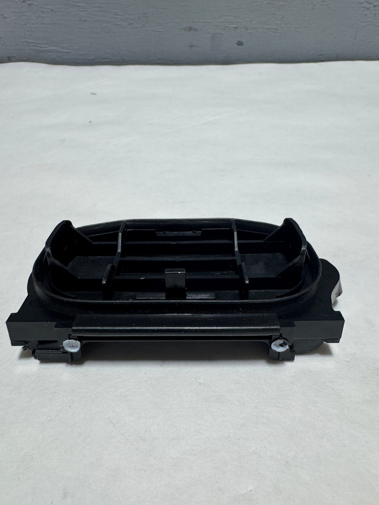 EM2Z-58280B62-A 2020-2025 Escape or Corsair Body Pressure Relief Vent Fits Either Side OEM