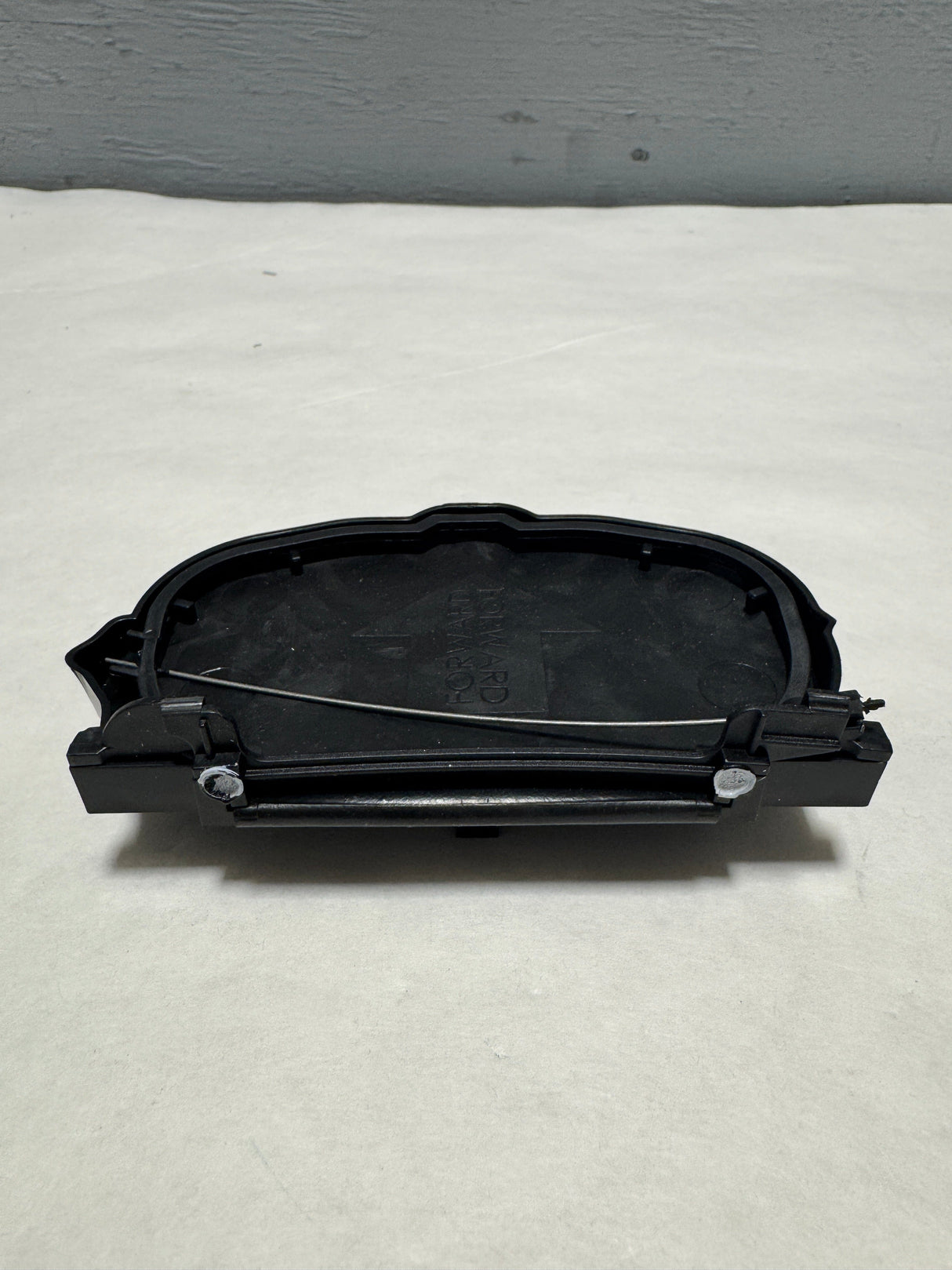 EM2Z-58280B62-A 2020-2025 Escape or Corsair Body Pressure Relief Vent Fits Either Side OEM