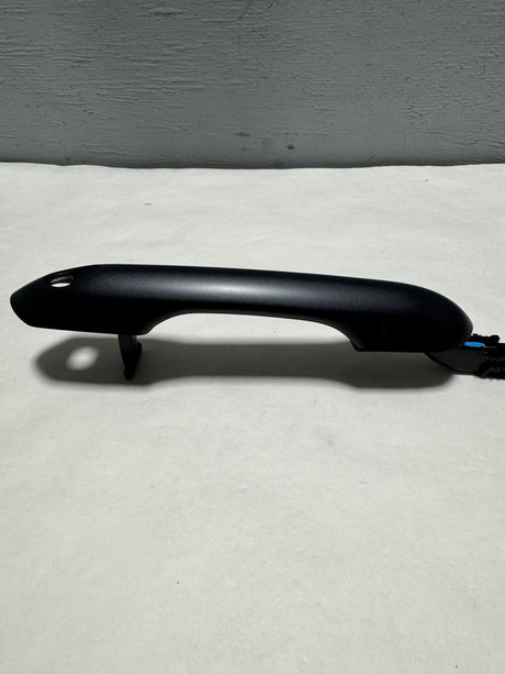 LB5Z-7822405-BAPTM 2020-2025 Ford Explorer XLT Driver Door Outside Door Handle - Unpainted OEM