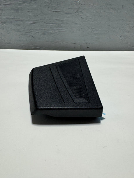 84685672 2020-2025 GMC Sierra 2500 3500 6.9 Foot Box Multi Pro Upper Outer Tailgate Molding