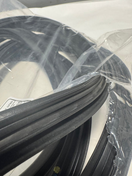 81761-S9000 2020-2025 Kia Telluride Tailgate Opening Weatherstrip Seal OEM