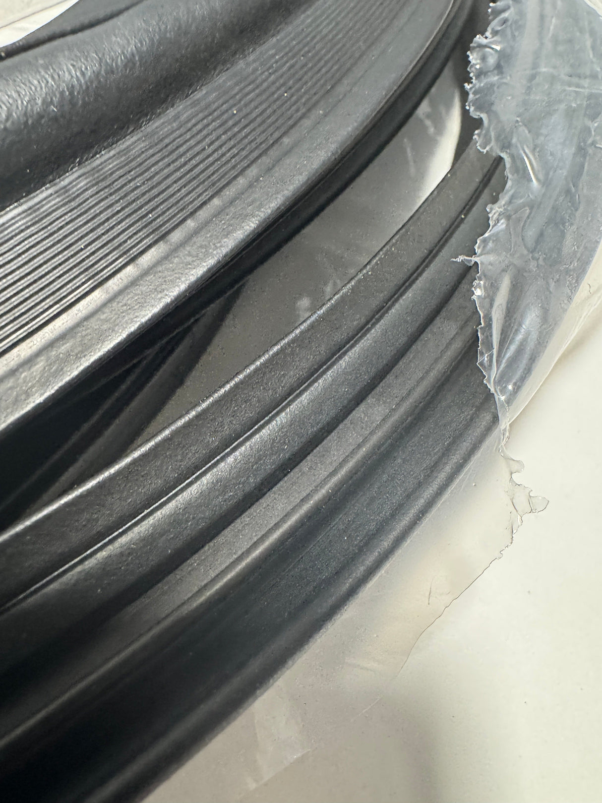 81761-S9000 2020-2025 Kia Telluride Tailgate Opening Weatherstrip Seal OEM