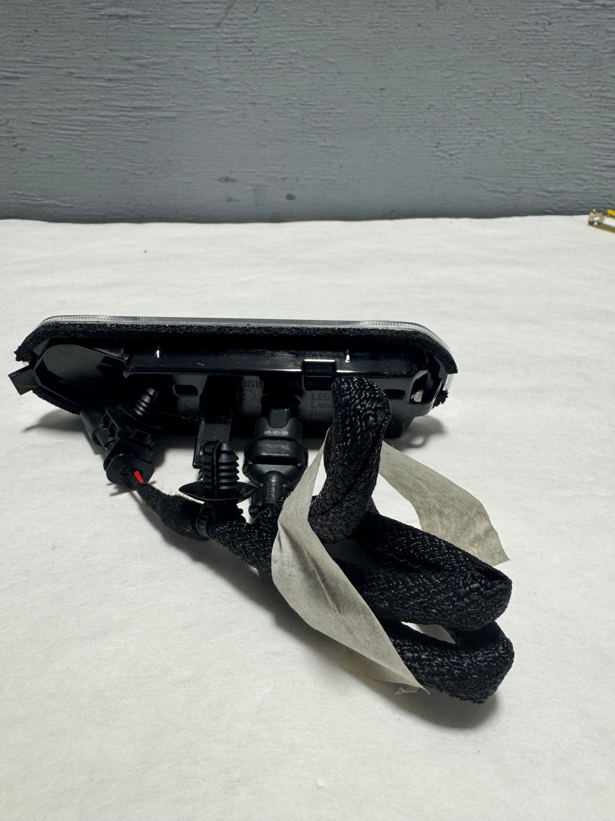 68618372AA 2020-2025 Ram 1500 DT Passenger Side Bed Lamp Light Genuine OEM