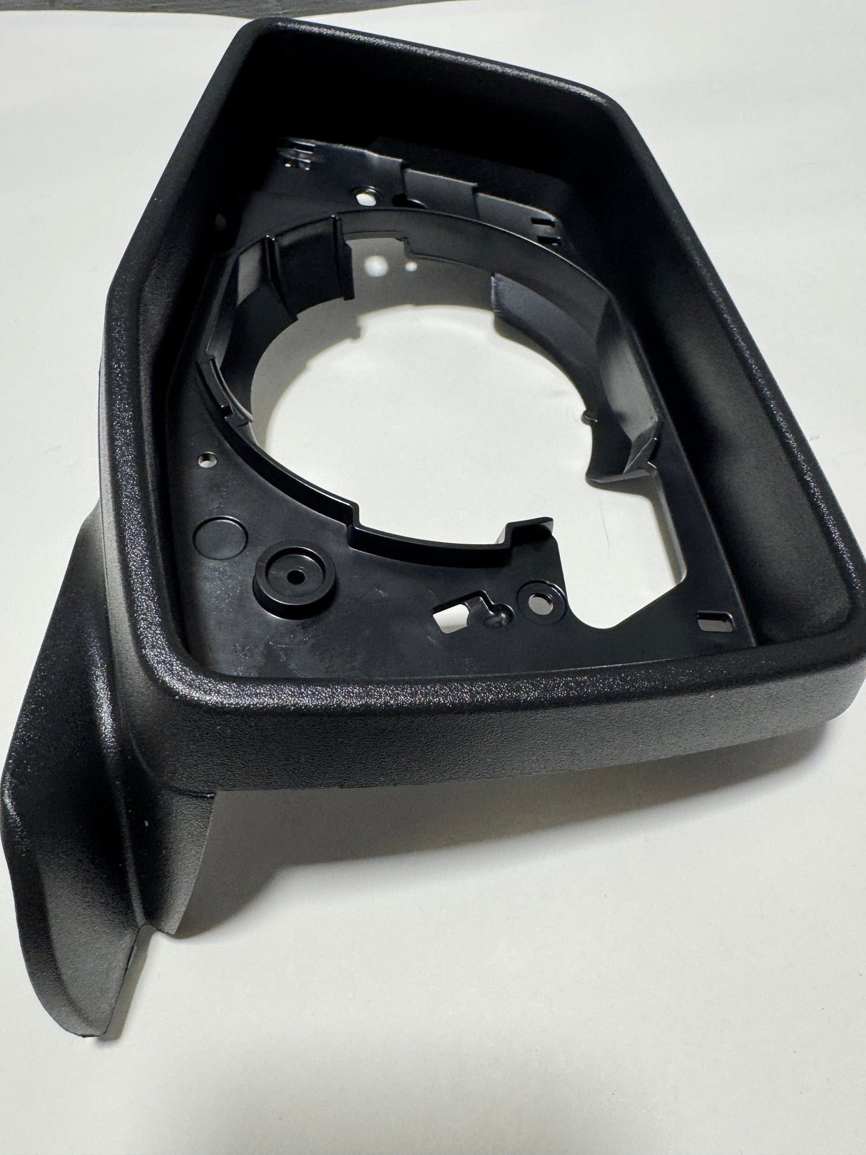 84575673 2020-2025 Silverado Sierra 1500 Driver Side Mirror Housing Bezel For Basic Mirror