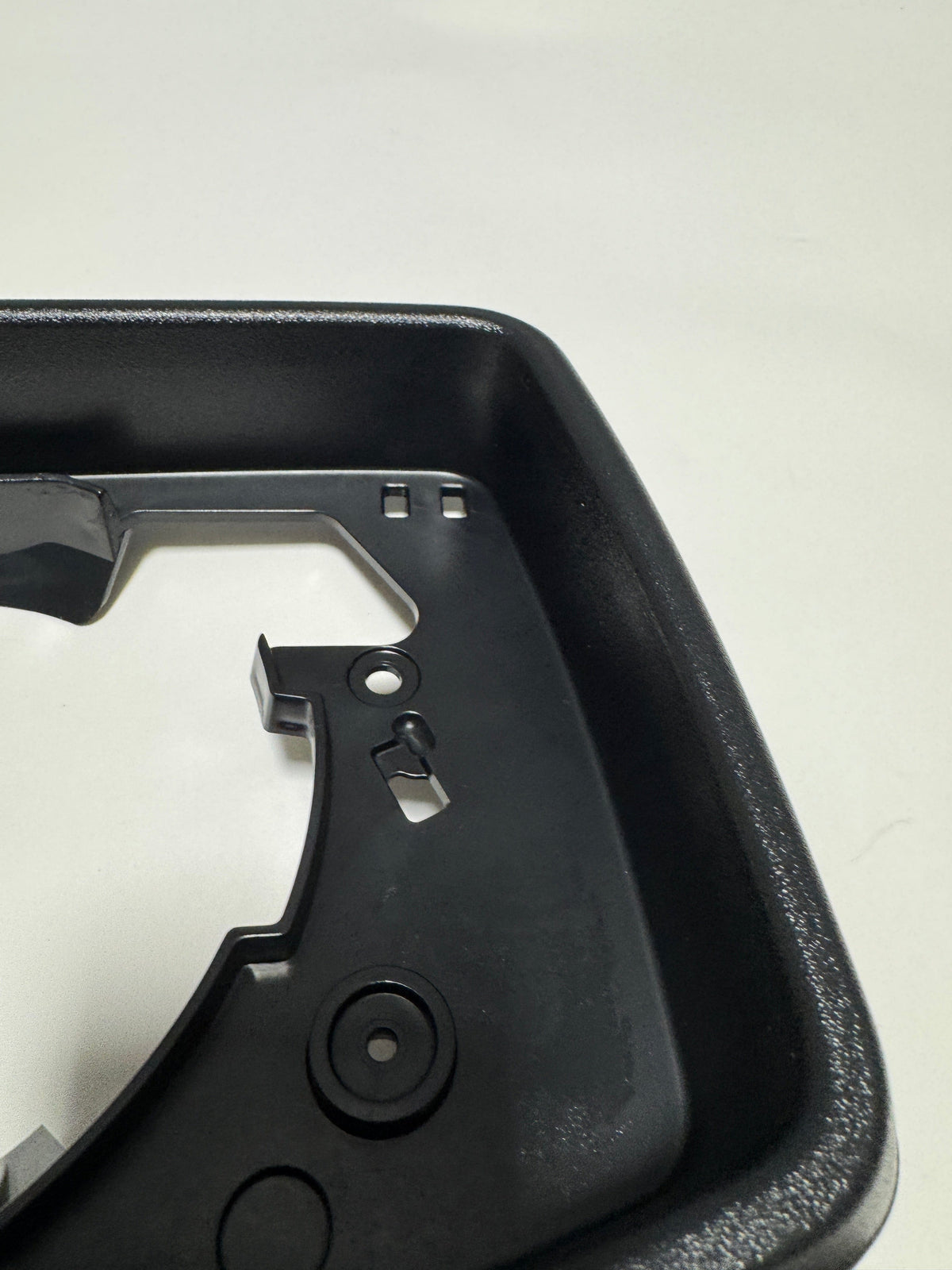 85535498 GM OEM Driver Side Mirror Bezel 2020-2025 Silverado Sierra | – Conquest ...