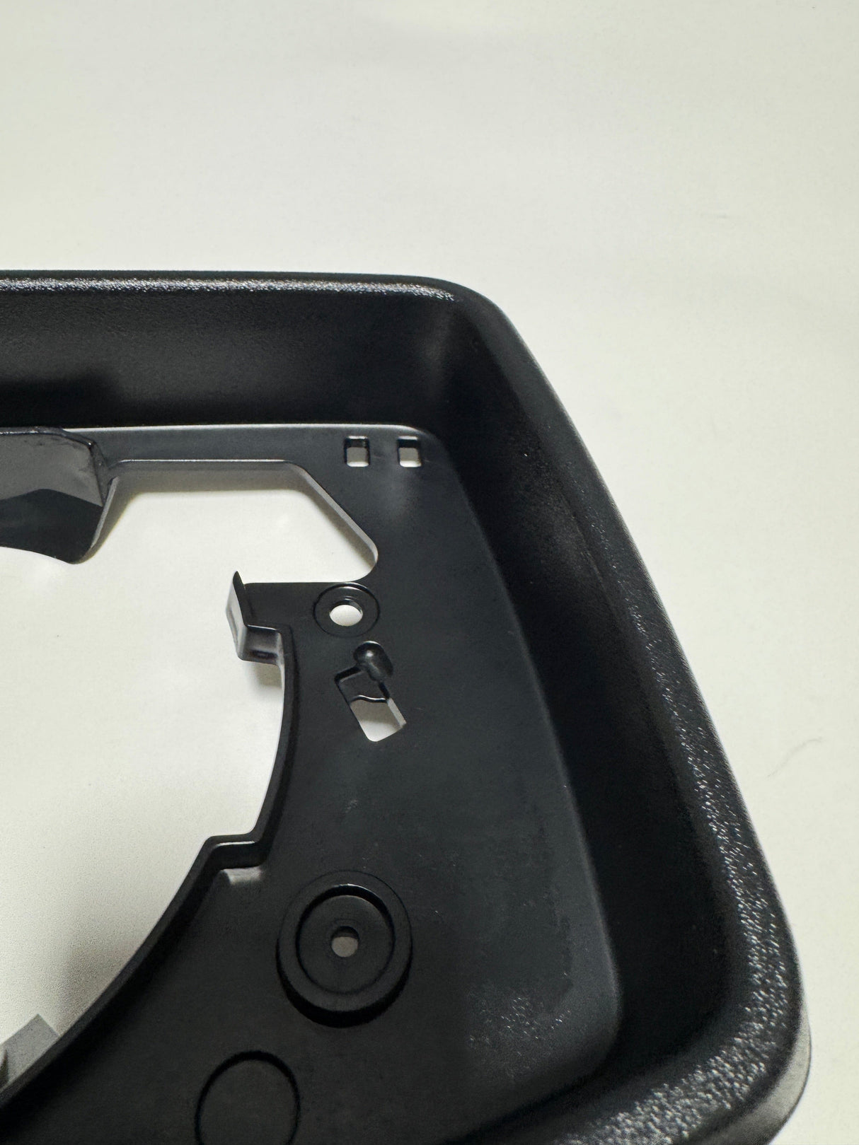 84575673 2020-2025 Silverado Sierra 1500 Driver Side Mirror Housing Bezel For Basic Mirror